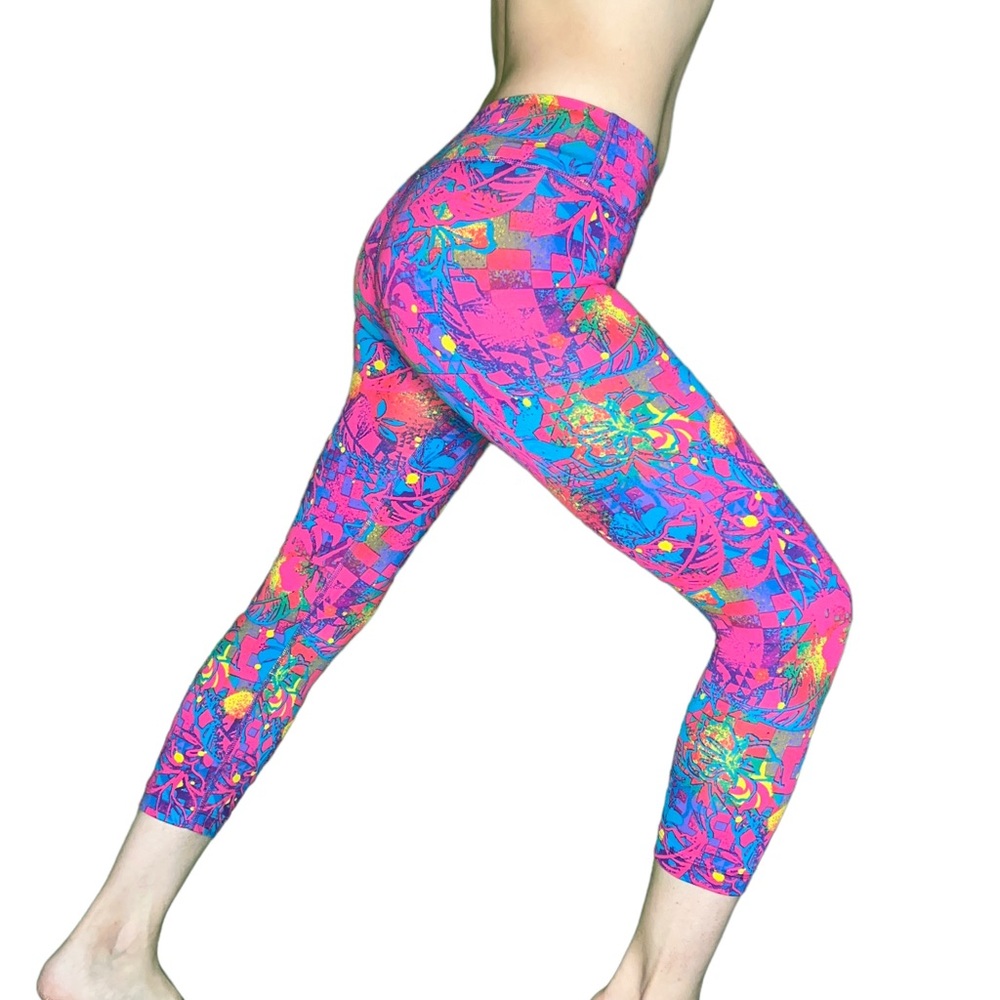 🌟Zumba Wear🌟 Fitness leggings lively color prints XS mid rise 7/10 length